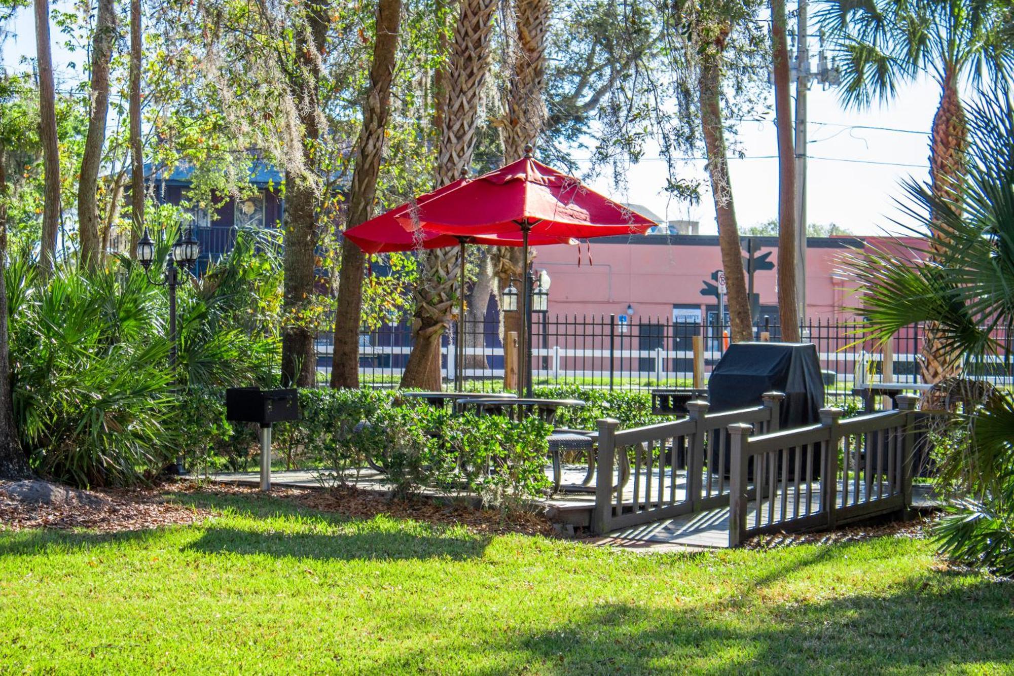 Barefoot'N Resort Kissimmee Orlando 塞利布雷申 外观 照片